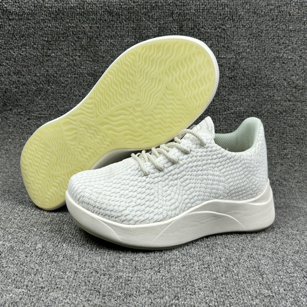 Export of foreign trade orders for Italian mesh casual shoes spring and autumn outdoor men s and women s non slip lightweight sports shoes walking shoes image 140