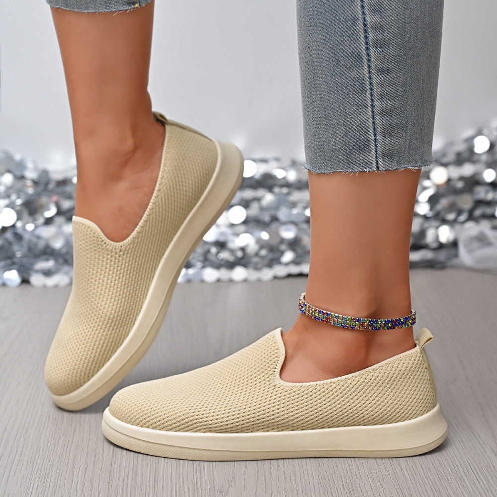 Cross border new casual and fashionable women s shoes breathable fly woven flat sole single shoes travel shoes one foot kick women s shoes
