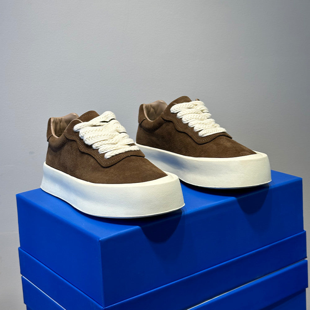 2025 Spring new style solid color sneakers comfortable soft sole heightened lightweight outdoor leisure sports men s shoes