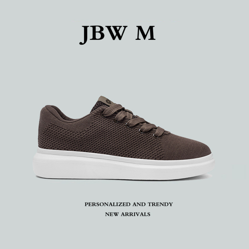 Stepping on poop flying woven black and white board shoes lightweight and breathable comfortable for both men and women sports and leisure shoes skateboard shoes pure black walking shoes