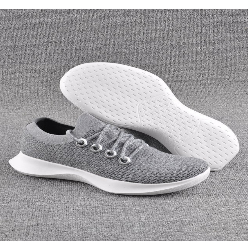 Summer mesh breathable casual shoes for men with wide lasts lightweight and soft soled sports shoes fashionable and versatile driving and walking shoes image 2