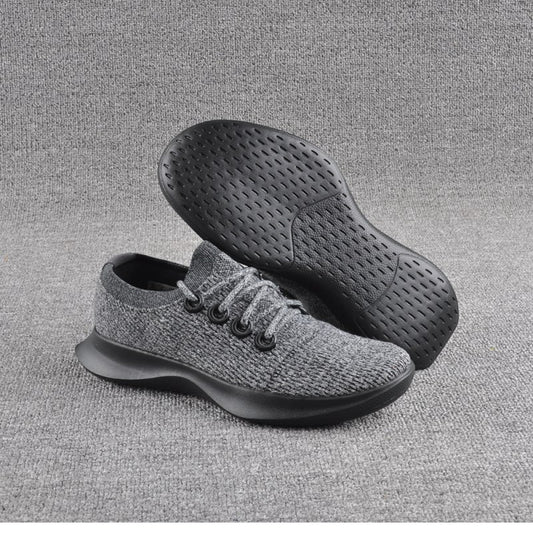 Summer mesh breathable casual shoes for men with wide lasts lightweight and soft soled sports shoes fashionable and versatile driving and walking shoes