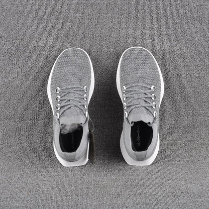 Men and women wearing breathable mesh walking shoes in spring and summer a casual and comfortable daily routine image 78