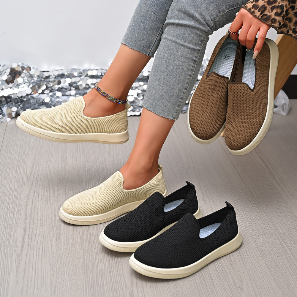 Cross border new casual and fashionable women s shoes breathable fly woven flat sole single shoes travel shoes one foot kick women s shoes image 3