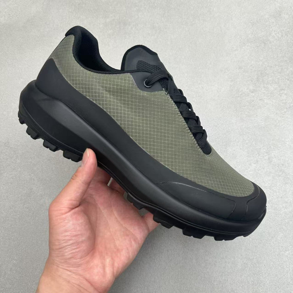 Summer sports hiking men s breathable outdoor comfortable casual running shoes commuting white shoes retro mesh shoes