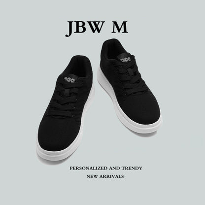 Stepping on poop flying woven black and white board shoes lightweight and breathable comfortable for both men and women sports and leisure shoes skateboard shoes pure black walking shoes image 2