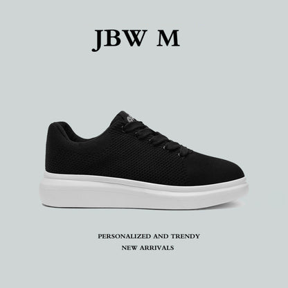 Stepping on poop flying woven black and white board shoes lightweight and breathable comfortable for both men and women sports and leisure shoes skateboard shoes pure black walking shoes