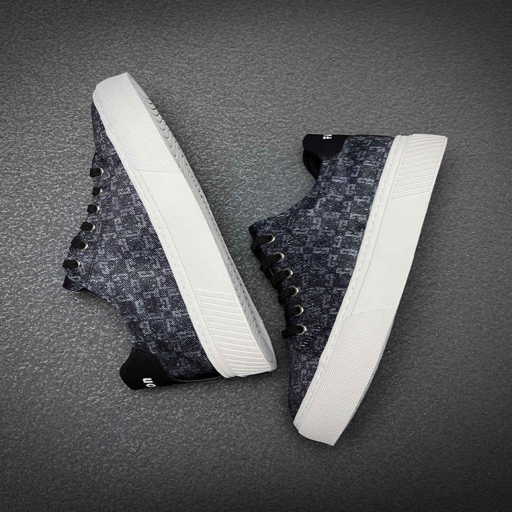 European men s shoes 2025 new spring personalized printing breathable slip on casual shoes men s versatile canvas shoes image 3