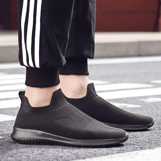 Spring and summer lightweight mesh casual sports shoes men s lace free breathable gym slip on lazy running shoes