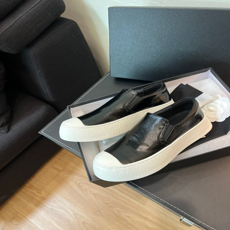 2024 height increasing thick soled versatile genuine leather loafers casual white shoes small fragrant style single kick shoes for women