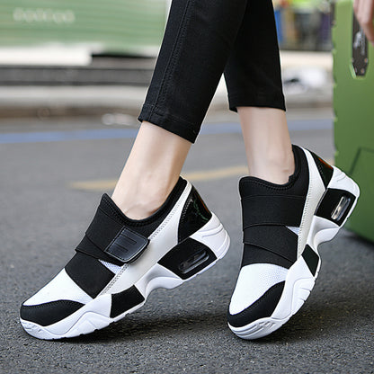 New sports shoes for women Le Fu shoes lightweight and versatile black running shoes comfortable thick soled casual shoes mesh single shoes image 3