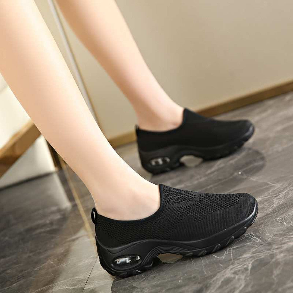 Soft sole elderly shoes women s sports wide foot mother shoes one step spring and summer middle aged grandmother shoes non slip walking shoes image 4